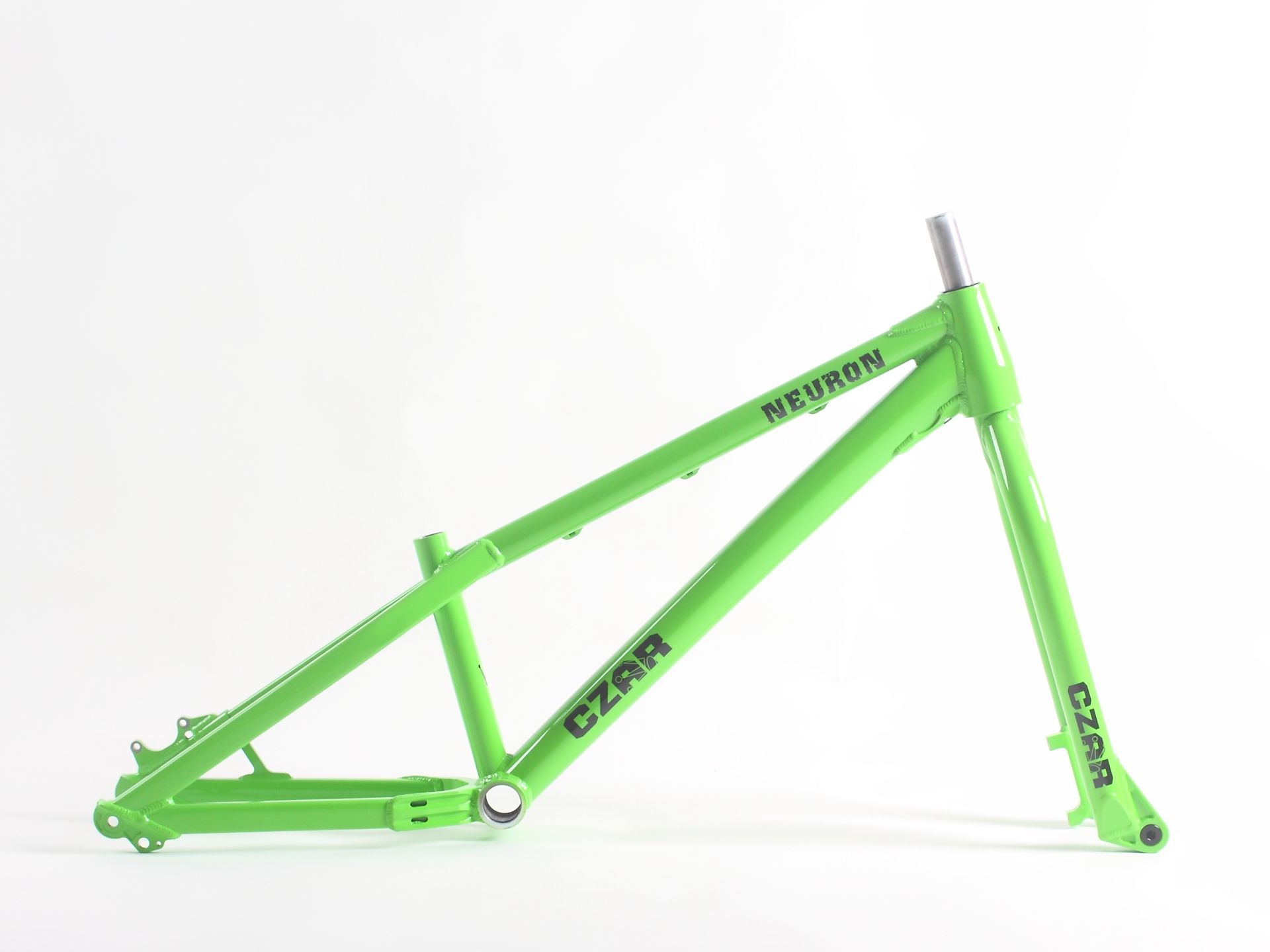 CZAR NEURON 24″ – ECHO BIKE